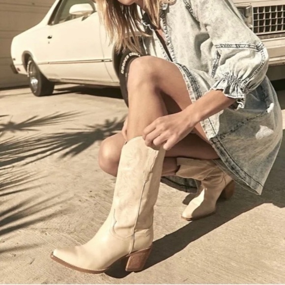 Jeffrey Campbell DAGGET Mid-Calf Western Heeled Boots in Natural Color - Sz - 6 - Picture 16 of 16